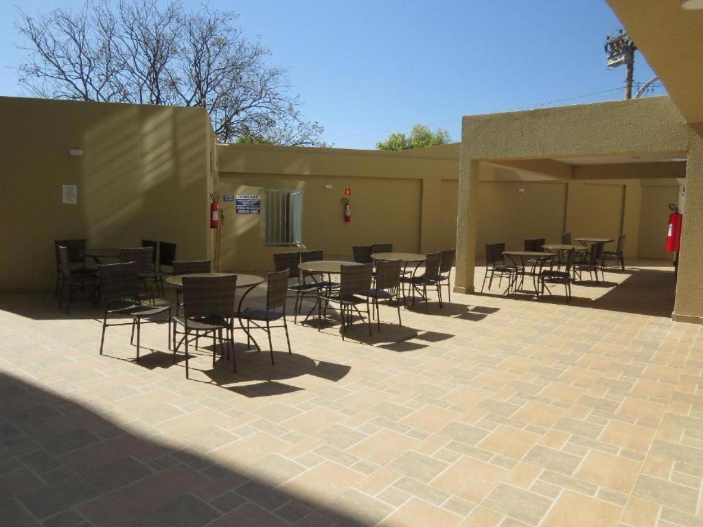 The Villeneuve Apartamento Caldas Novas Bagian luar foto